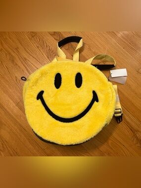 Large Taikan Market X Smiley Fleece Tote Bag